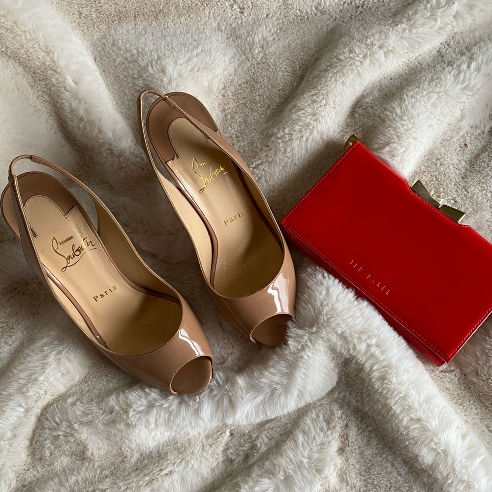 CHRISTIAN LOUBOUTIN Slingback Pump